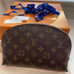 Louis Vuitton GM Cosmetic Pouch
